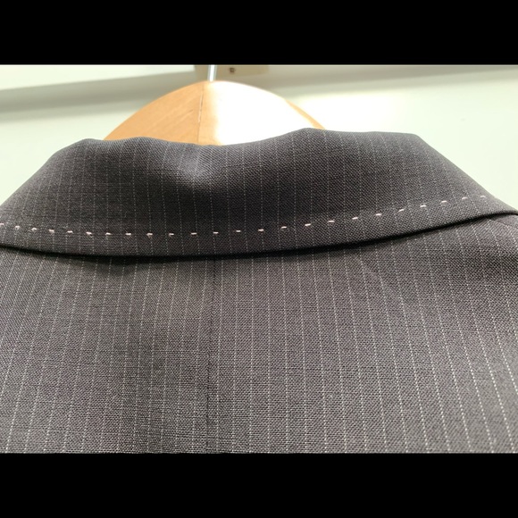 Elie Tahari Eggplant Pinstripe Wool Blazer - Picture 4 of 5